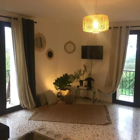 Domaine Sesquier Mas D'exception Iris Vakantiehuis